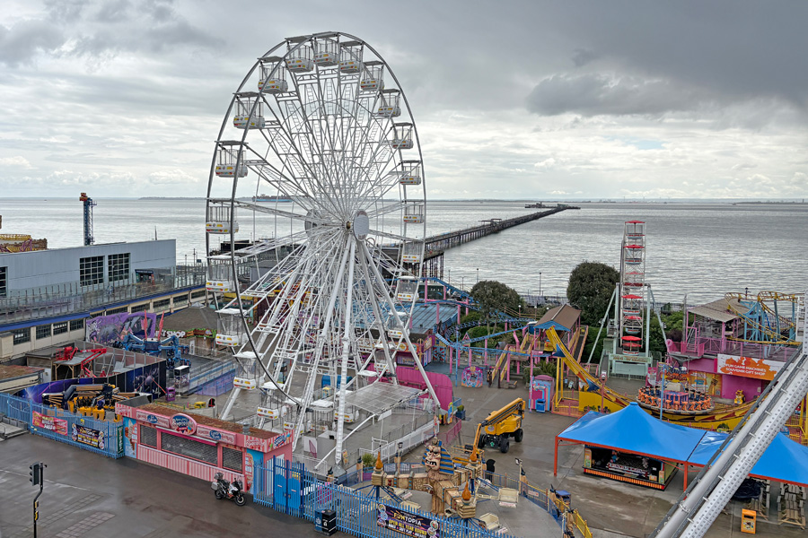 pier photo